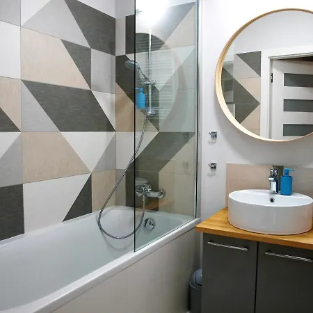 Metro Kowienska * Warsaw