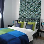 Metro Kowienska Appartement